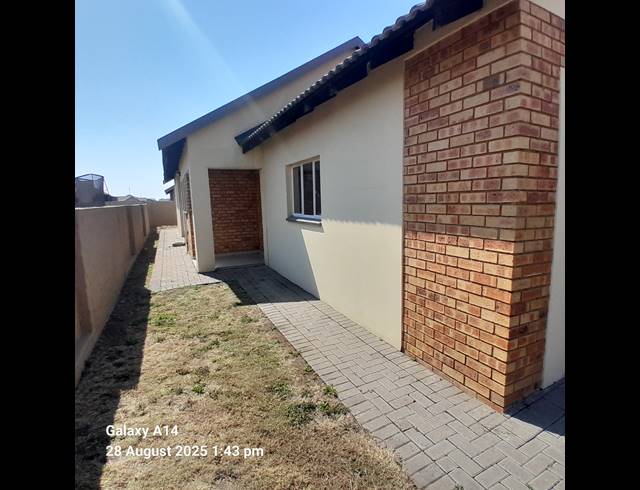 3 BEDROOM HOUSE FOR SALE IN WATERKLOOF AH